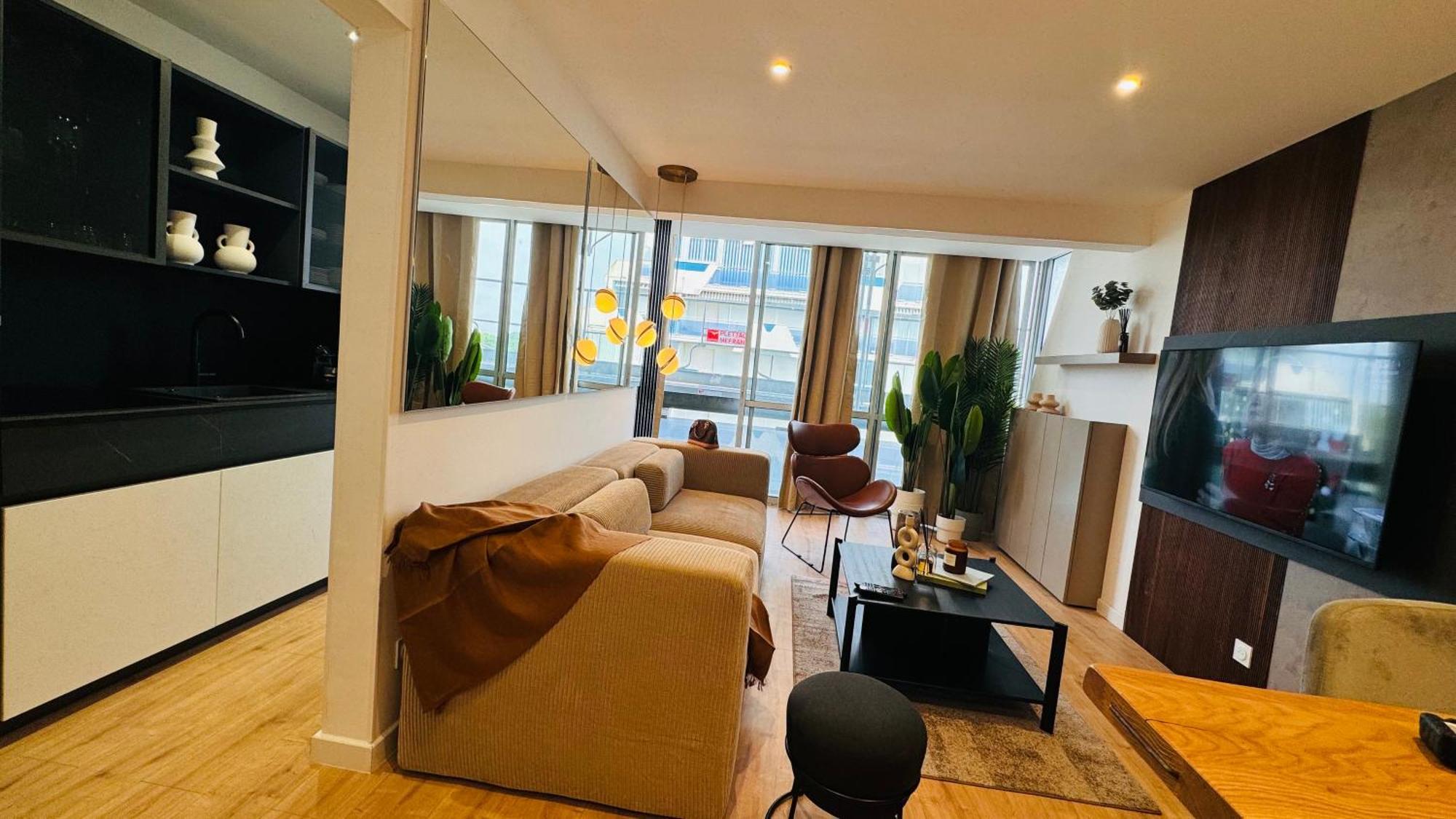 Appartement 50M De La Plage Et Toutes Commodites, Plein Centre Ville Et Silencieux La Grande-Motte Exterior photo
